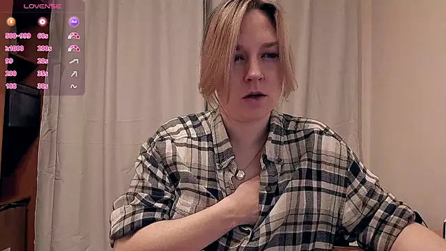 Snapshot of 5_in_one chatting on 11.17.25 5 in one online show from 11.17.25