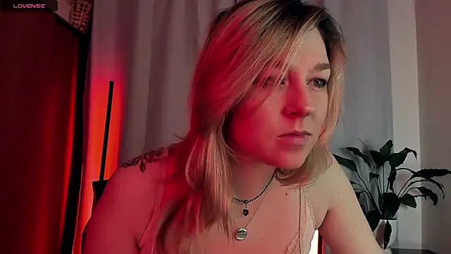 Snapshot of 5_in_one chatting on 12.03.25 5 in one online show from 12.03.25