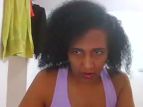 Snapshot of Aishamara chatting on 02.26.25 Aishamara online show from 02.26.25