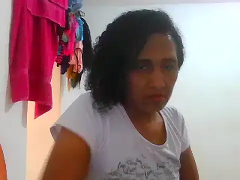 Snapshot of Aishamara chatting on 03.02.25 Aishamara online show from 03.02.25