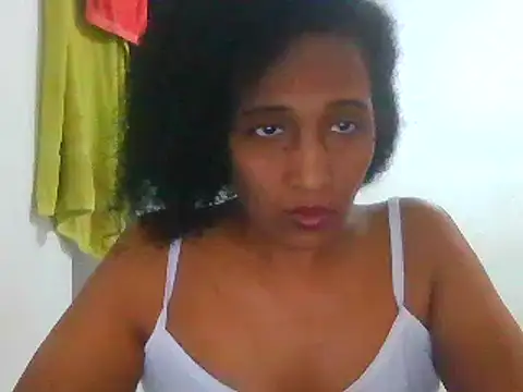 Snapshot of Aishamara chatting on 03.08.25 Aishamara online show from 03.08.25