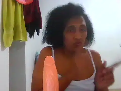 Snapshot of Aishamara chatting on 03.11.25 Aishamara online show from 03.11.25