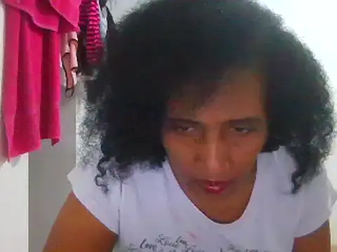 Snapshot of Aishamara chatting on 03.15.25 Aishamara online show from 03.15.25