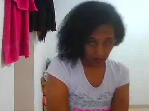 Snapshot of Aishamara chatting on 03.15.25 Aishamara online show from 03.15.25