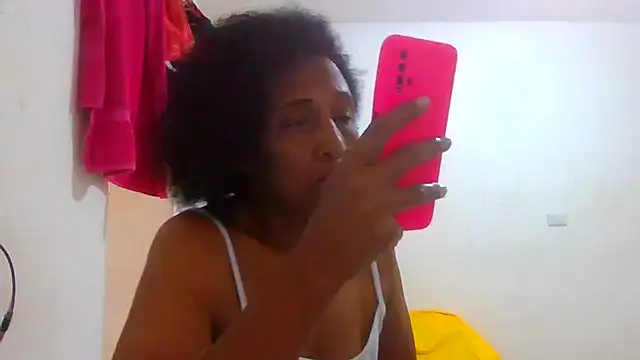 Snapshot of Aishamara chatting on 09.17.25 Aishamara online show from 09.17.25