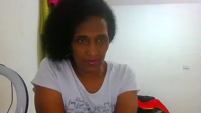 Snapshot of Aishamara chatting on 09.24.25 Aishamara online show from 09.24.25