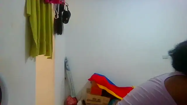 Snapshot of Aishamara chatting on 09.26.25 Aishamara online show from 09.26.25