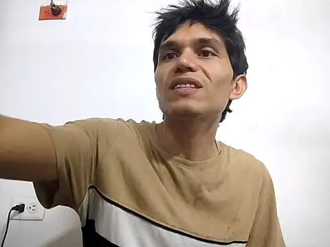 Snapshot of PrivCamZone chatting on 10.26.25 PrivCamZone online show from 10.26.25