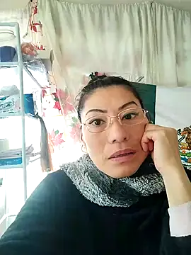 Snapshot of LaInsaciableIntensa chatting on 02.02.25 LaInsaciableIntensa online show from 02.02.25