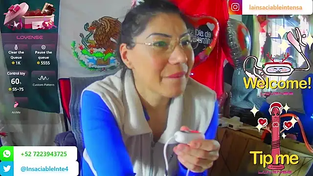 Snapshot of LaInsaciableIntensa chatting on 02.15.25 LaInsaciableIntensa online show from 02.15.25