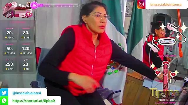 Snapshot of LaInsaciableIntensa chatting on 02.24.25 LaInsaciableIntensa online show from 02.24.25