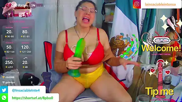 Snapshot of LaInsaciableIntensa chatting on 02.28.25 LaInsaciableIntensa online show from 02.28.25