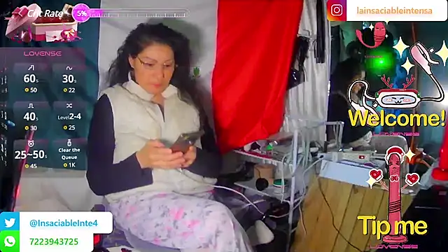 Snapshot of LaInsaciableIntensa chatting on 03.06.25 LaInsaciableIntensa online show from 03.06.25