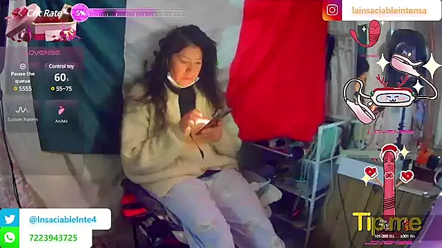 Snapshot of LaInsaciableIntensa chatting on 03.07.25 LaInsaciableIntensa online show from 03.07.25