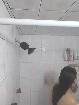 Snapshot of LaInsaciableIntensa chatting on 09.12.25 LaInsaciableIntensa online show from 09.12.25