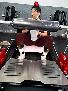 Snapshot of LaInsaciableIntensa chatting on 09.20.25 LaInsaciableIntensa online show from 09.20.25