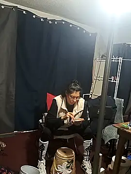 Snapshot of LaInsaciableIntensa chatting on 11.06.25 LaInsaciableIntensa online show from 11.06.25