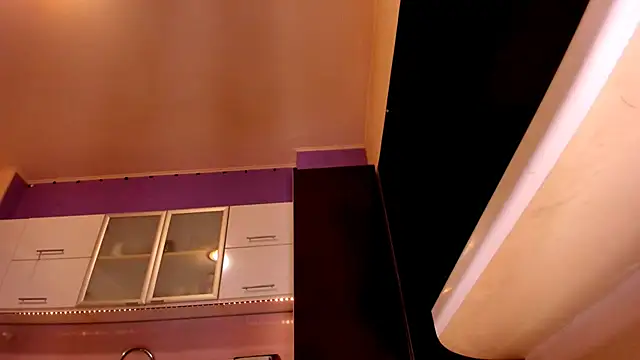 purpleariellx online show from 12.21.24