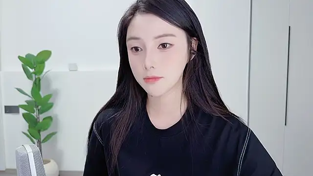 HaagenDazs  online show from 10.08.25