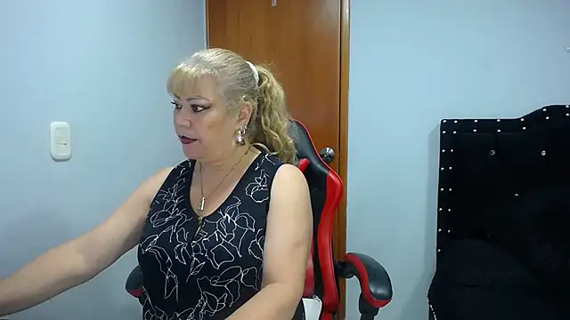 Ursulawhite69 online show from 04.24.26