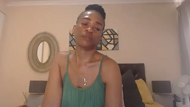 Snapshot of Creamyass22 chatting on 03.18.25 Creamyass22 online show from 03.18.25