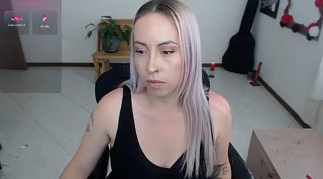 charlottezoe15 online show from 01.17.25