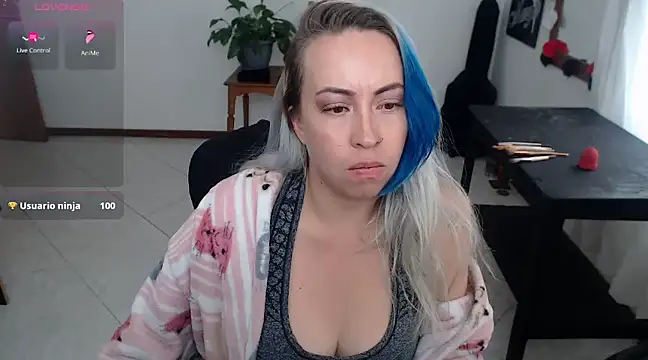 charlottezoe15 online show from 03.06.25