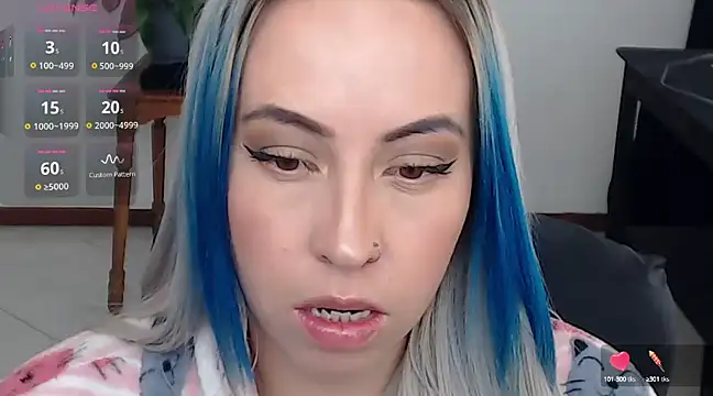 charlottezoe15 online show from 03.11.25