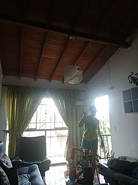 Snapshot of LunaZambrano chatting on 07.17.26 LunaZambrano online show from 07.17.26