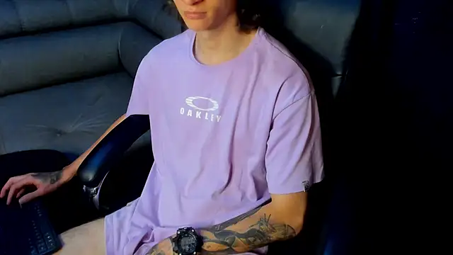 Snapshot of Dmtry6 chatting on 01.06.25 Dmtry6 online show from 01.06.25