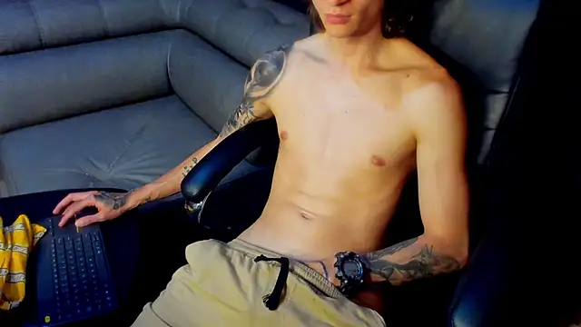 Snapshot of Dmtry6 chatting on 01.20.25 Dmtry6 online show from 01.20.25