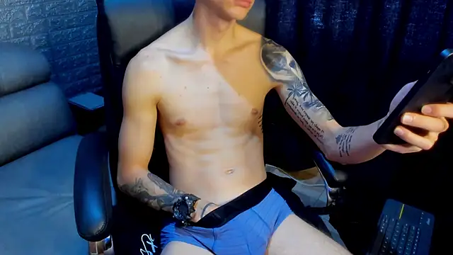 Snapshot of Dmtry6 chatting on 02.23.25 Dmtry6 online show from 02.23.25