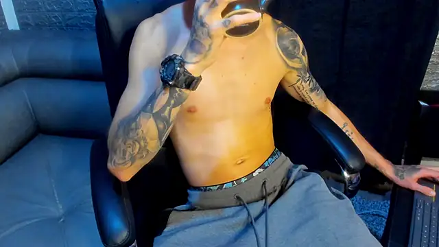 Snapshot of Dmtry6 chatting on 03.16.25 Dmtry6 online show from 03.16.25