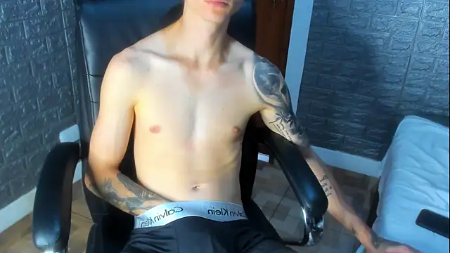 Snapshot of Dmtry6 chatting on 09.19.25 Dmtry6 online show from 09.19.25