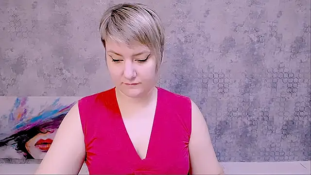 Snapshot of Djullia chatting on 03.03.25 Djullia online show from 03.03.25