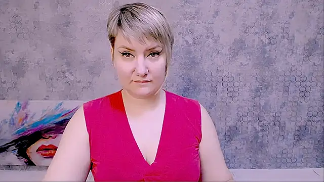 Snapshot of Djullia chatting on 03.03.25 Djullia online show from 03.03.25