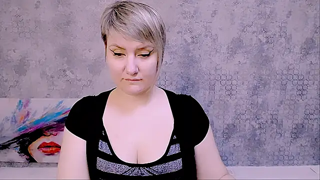 Snapshot of Djullia chatting on 03.13.25 Djullia online show from 03.13.25