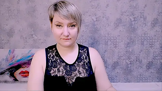 Snapshot of Djullia chatting on 03.21.25 Djullia online show from 03.21.25