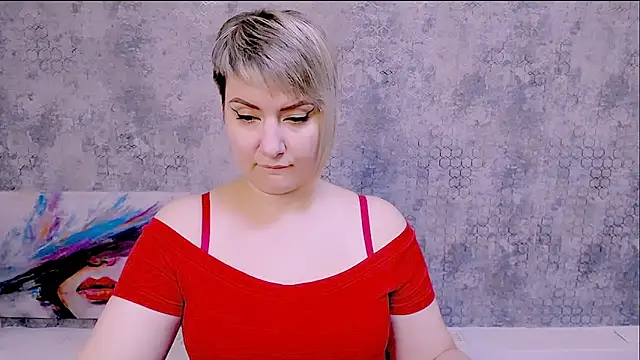 Snapshot of Djullia chatting on 09.19.25 Djullia online show from 09.19.25