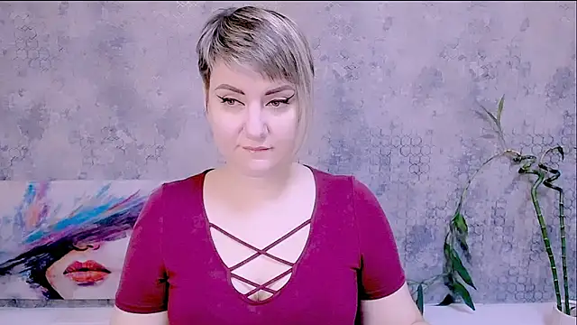 Snapshot of Djullia chatting on 11.20.25 Djullia online show from 11.20.25