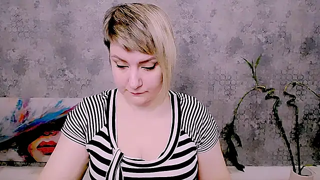 Djullia online show from 04.23.26