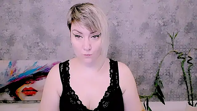 Djullia online show from 08.08.26