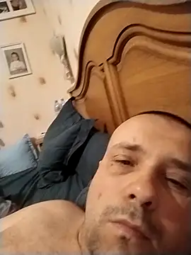 manubm03 online show from 11.30.25