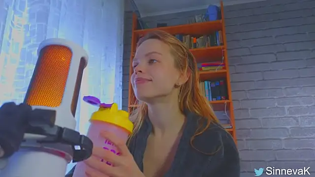 sinteas online show from 03.15.25