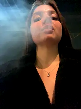 KrisMagnoly online show from 10.26.25