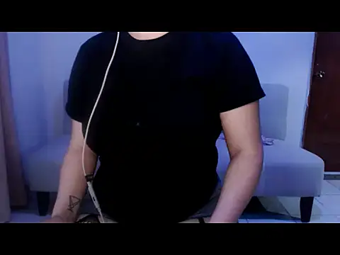 YummymeowW online show from 06.18.26