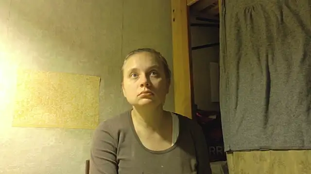 Snapshot of FrumCake chatting on 11.19.25 FrumCake online show from 11.19.25