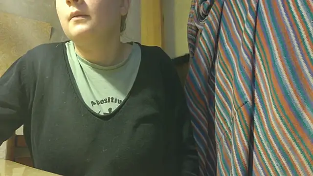 Snapshot of FrumCake chatting on 03.10.26 FrumCake online show from 03.10.26