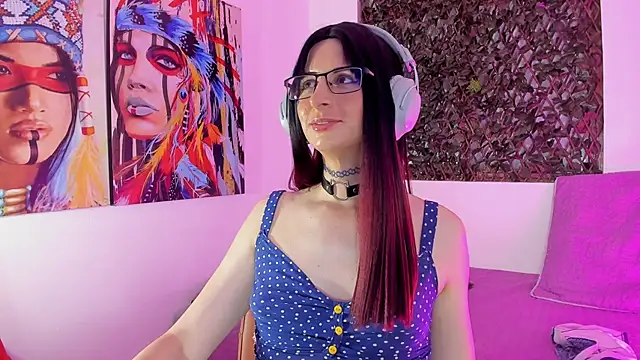 KimberlyJohnsoon online show from 02.19.25