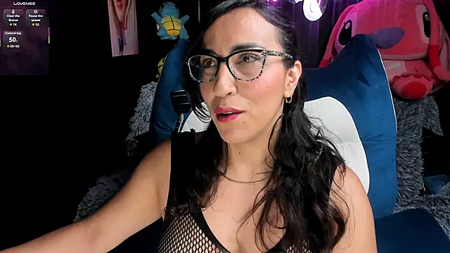 Katiehill 1 online show from 11.24.25